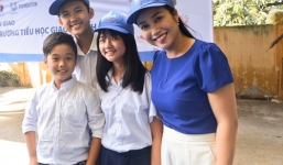 Ốc Thanh Vân đưa hai con đi sự kiện